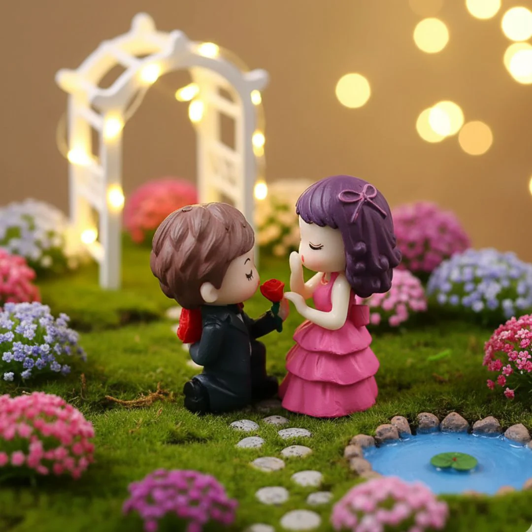 Miniature of Mini Cute Proposal Couple (2pcs) Pack of 1 - Image 3
