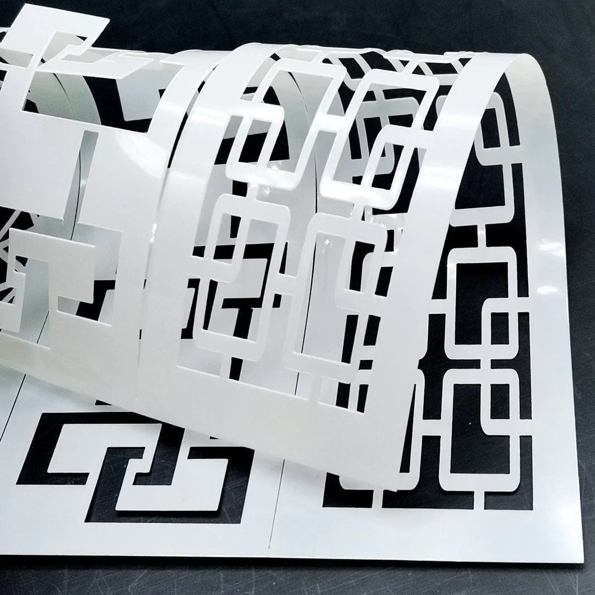 Artistic Borders Made Easy: Drawing Stencil Plastic Border 4in1 - 2x8 Inch for Creative Projects - Image 2
