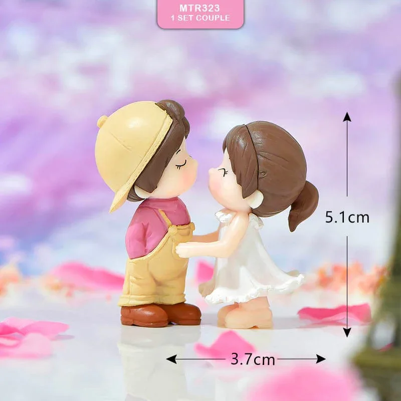 Miniaturs cute Couple (5.1cm x3.7cm) 2pcs Pack of 1 - Image 2