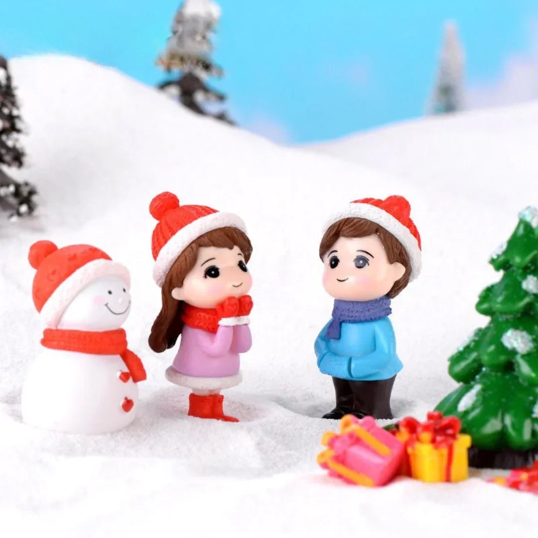 Miniatures Winter Style Boy & Girl (2pc) Pack of 1 - Image 6