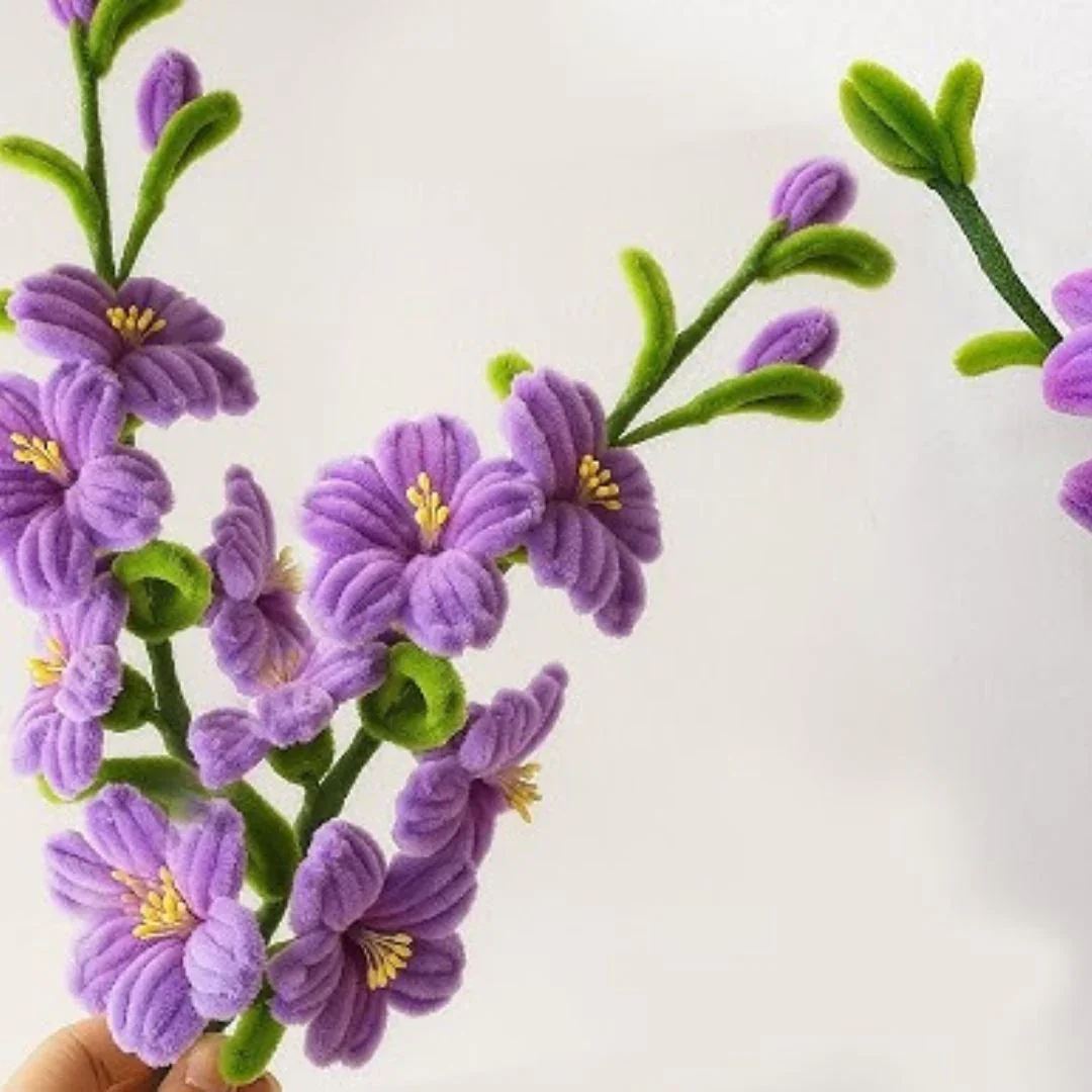 Lilac Plain Pipe Cleaner for Craft and Bouquet l PACK OF 1 - Image 3